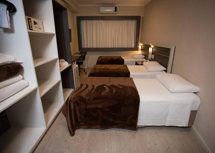Hotel Master Express Dom Pedro Ii - Proximo Ao Consulado Americano E Aeroporto 3*