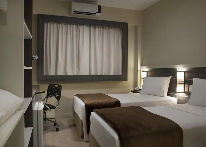 Hotel Master Express Dom Pedro Ii - Proximo Ao Consulado Americano E Aeroporto Porto Alegre