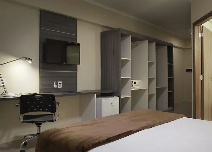 Master Express Dom Pedro Ii - Proximo Ao Consulado Americano E Aeroporto Hotel 3*