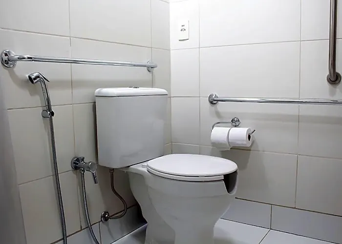 Master Express Dom Pedro Ii - Proximo Ao Consulado Americano E Aeroporto 3* Porto Alegre